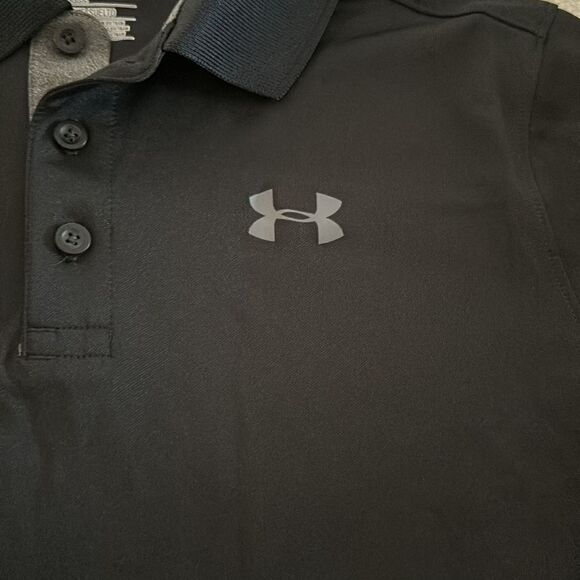 Under Armour Boys Black Collared Short-sleeve Shirt - Picture 2 of 6